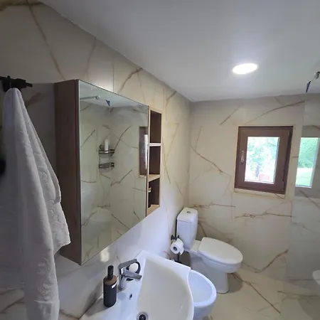Casa rural Plisi I Bardhe Agroturizem Gjelaj